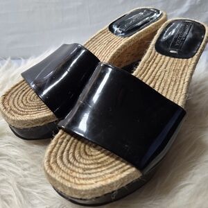 BCBG MaxAzria Black Patent Wedges Womens 8B